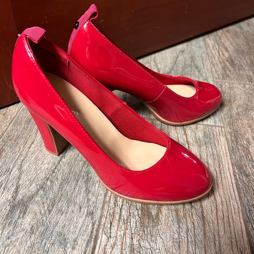 Elegant Red Patent Leather Heels NEVER WORN